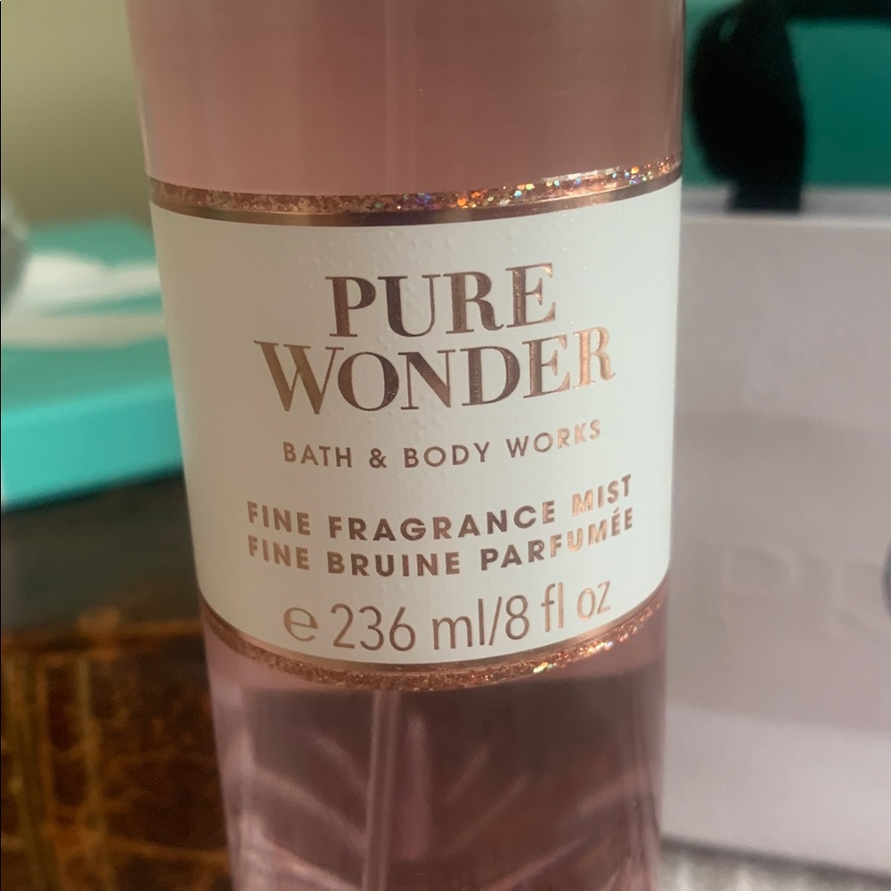 Bath & Body Works Pure Wonder Fine Fragrance Mist Pink and Gold Easter gift 326 - Picture 2 of 5